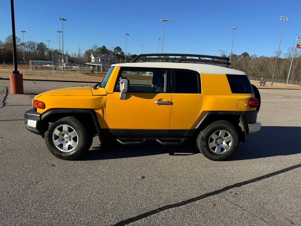 2008 Toyota FJ Cruiser Base's photo