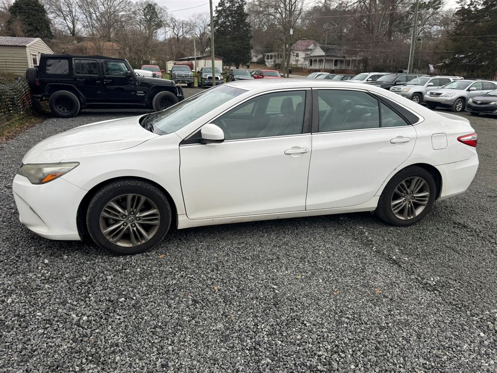2015 Toyota Camry SE