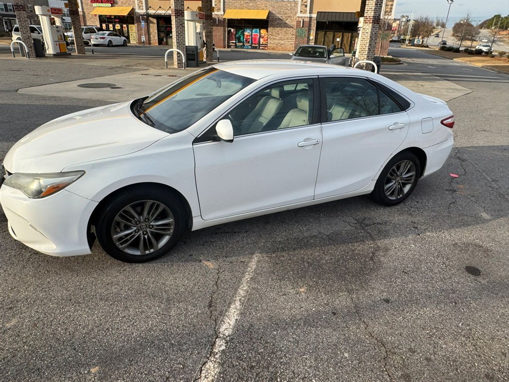 2015 Toyota Camry SE
