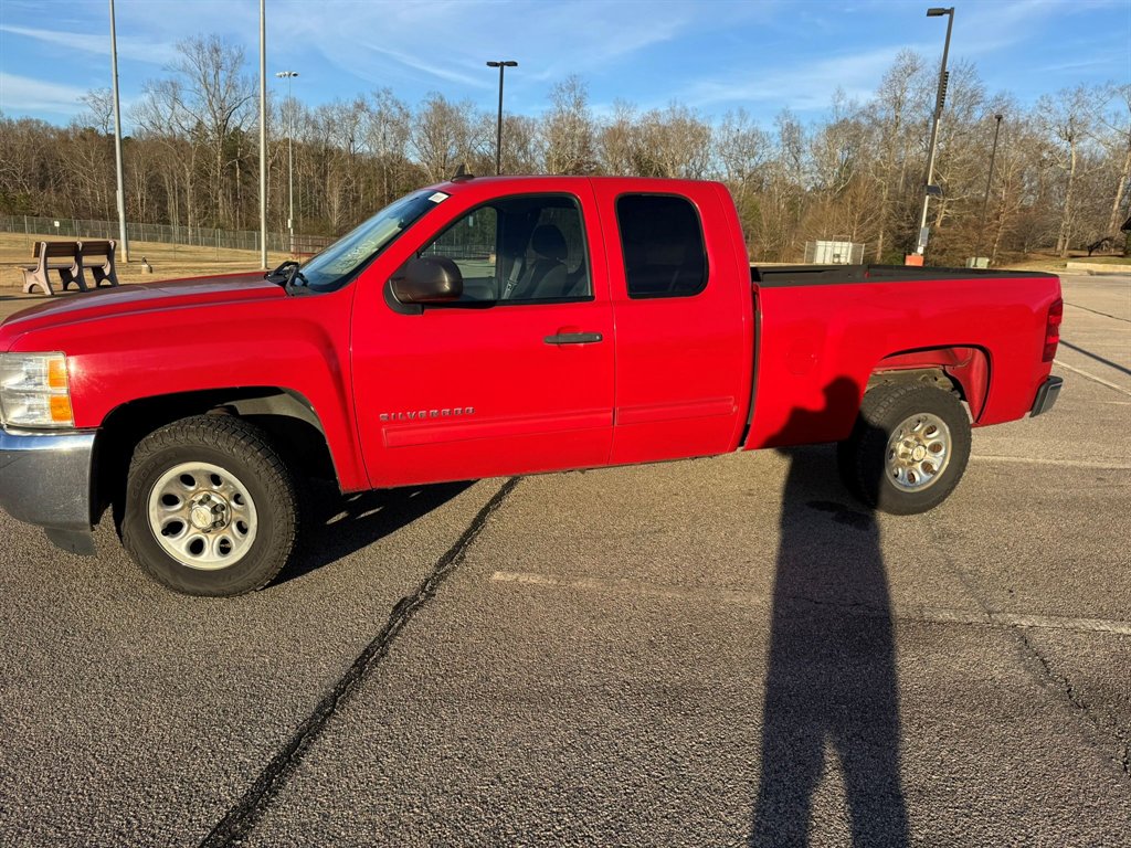 2012 Chevrolet Silverado LS's photo