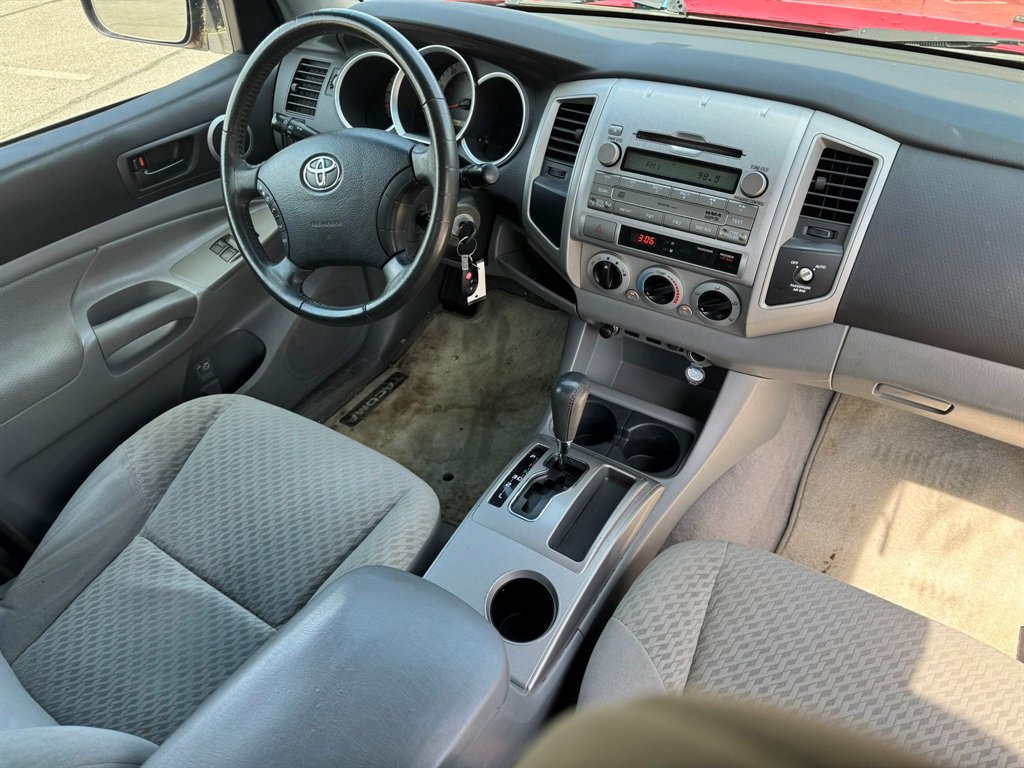 2011 Toyota Tacoma PreRunner - Photo 8