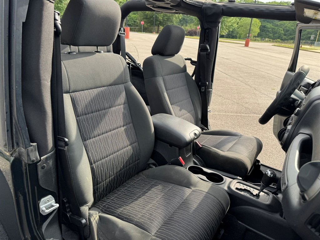 2011 Jeep Wrangler Sport - Photo 16