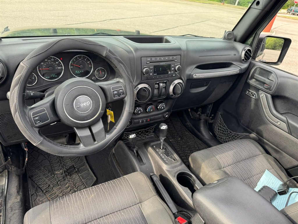 2011 Jeep Wrangler Sport - Photo 18
